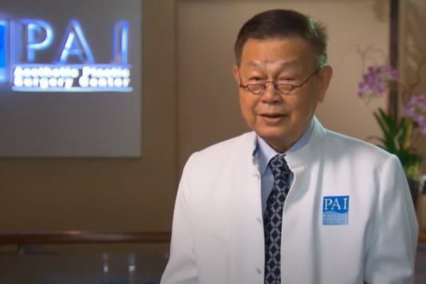 bloomburg - Dr.Preecha Tiewtranon MD. Sex Reassignment Surgeon Thailand